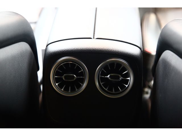 MERCEDES BENZ E CLAS 2017 Image 31