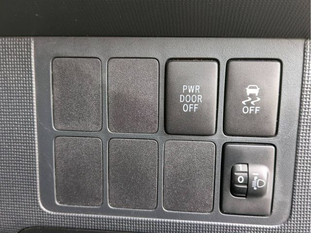 TOYOTA SPADE 2013 Image 31