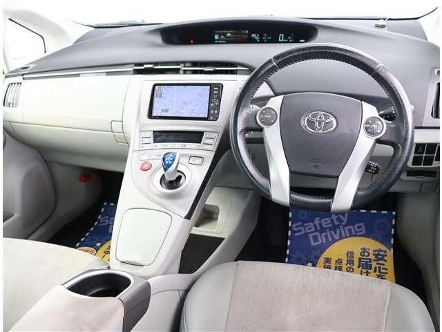 TOYOTA PRIUS 2012 Image 31