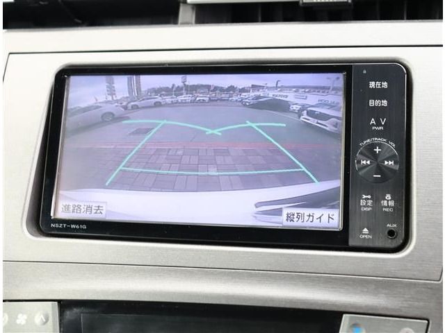 TOYOTA PRIUS 2012 Image 31