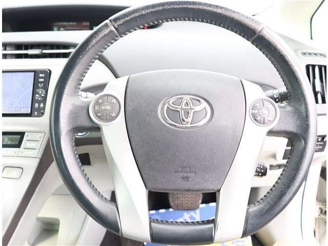 TOYOTA PRIUS 2012 Image 31