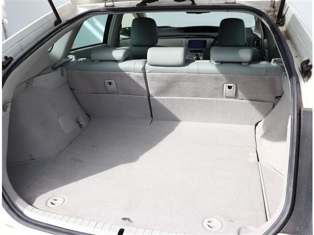 TOYOTA PRIUS 2012 Image 31