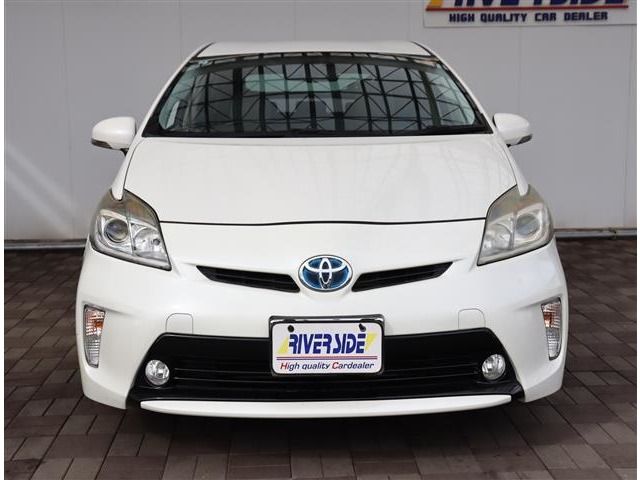 TOYOTA PRIUS 2012 Image 31