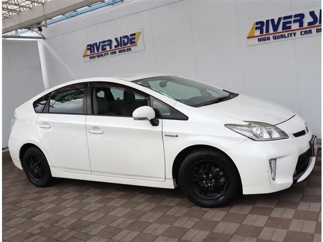 TOYOTA PRIUS 2012 Image 31