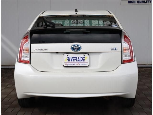TOYOTA PRIUS 2012 Image 31