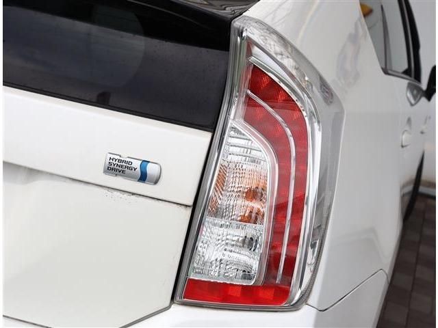 TOYOTA PRIUS 2012 Image 31