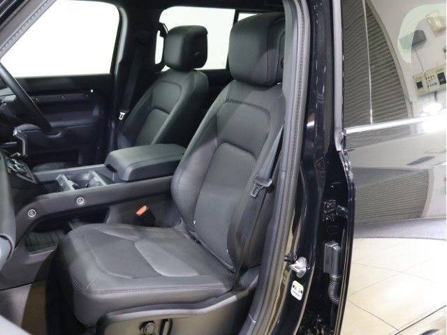 ROVER DEFENDER 2025 Image 31