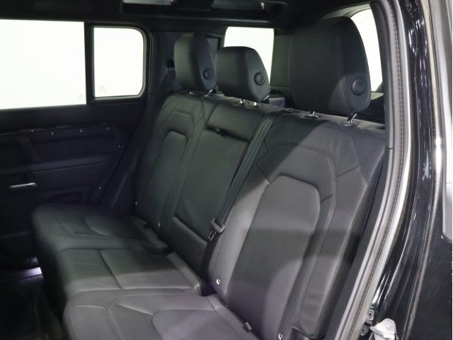 ROVER DEFENDER 2025 Image 31