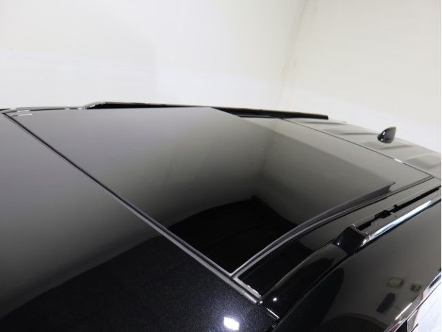 ROVER DEFENDER 2025 Image 31