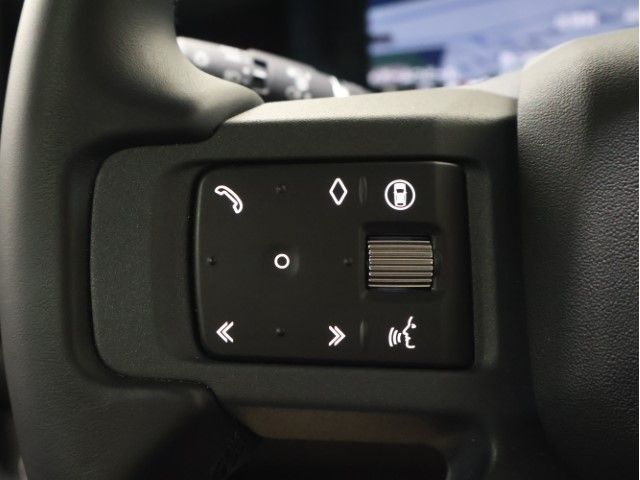 ROVER DEFENDER 2025 Image 31