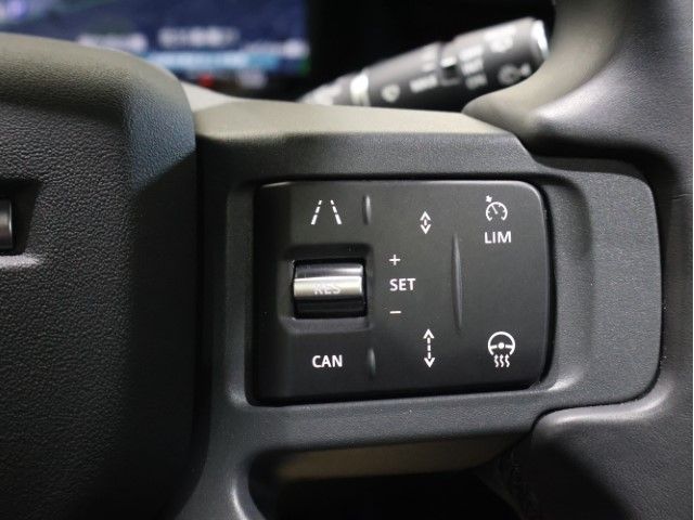 ROVER DEFENDER 2025 Image 31