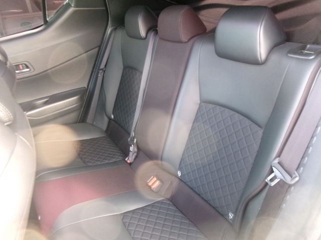 TOYOTA C-HR 2021 Image 31