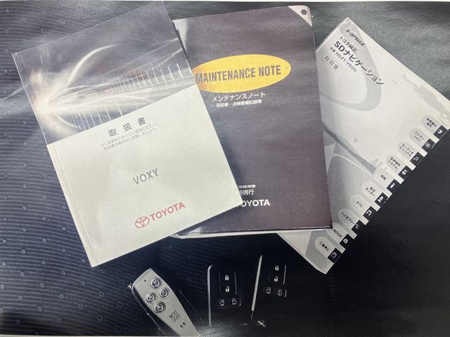 TOYOTA VOXY 4WD 2015 Image 31