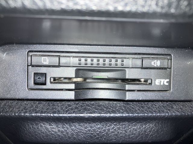 TOYOTA VOXY 4WD 2015 Image 31