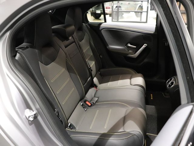 MERCEDES BENZ MERCEDES AMG A CLASS 2019 Image 31