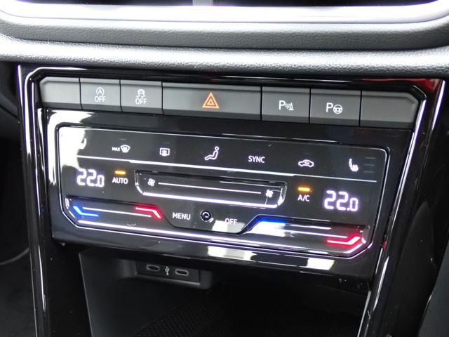 VOLKSWAGEN T-ROC 2023 Image 31