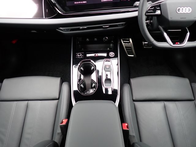 AUDI A5 AVANT 2025 Image 31