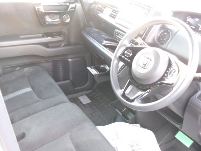 HONDA N BOX CUSTOM 2023 Image 31