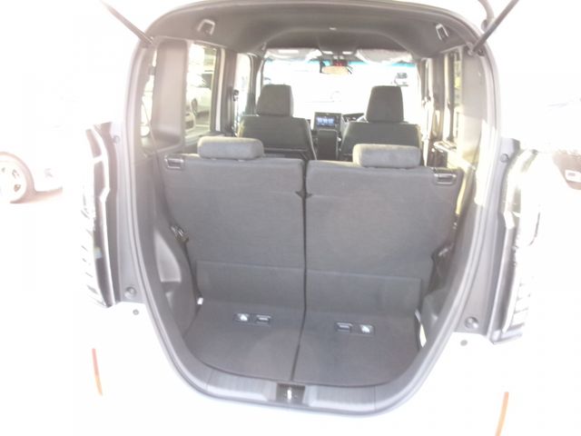 HONDA N BOX CUSTOM 2023 Image 31