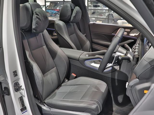 MERCEDES BENZ GLS CL 2025 Image 31