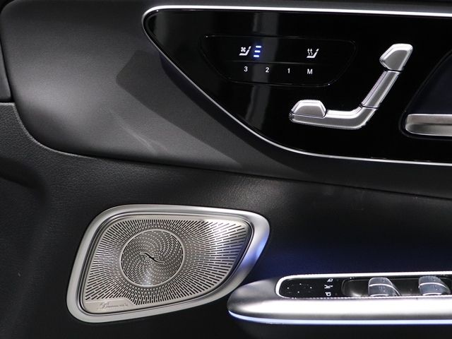 MERCEDES BENZ MERCEDES AMG GLCCLAS 2025 Image 31