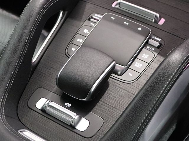 MERCEDES BENZ GLS CL 2024 Image 31