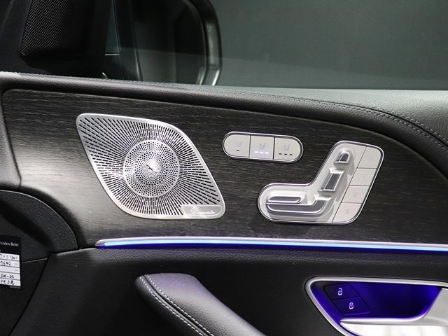 MERCEDES BENZ GLS CL 2024 Image 31