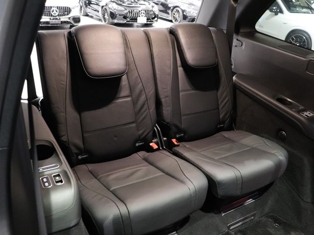 MERCEDES BENZ GLS CL 2024 Image 31