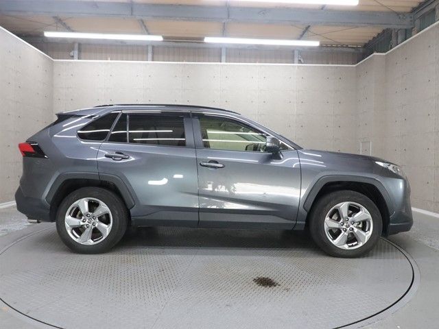 TOYOTA RAV4 HYBRID 4WD 2021 Image 31