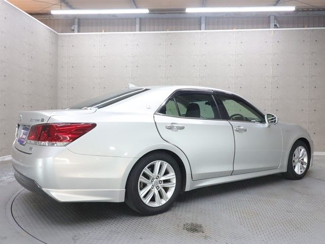 TOYOTA CROWN SEDAN HYBRID 2013 Image 31