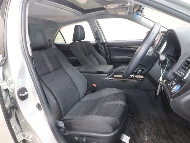 TOYOTA CROWN SEDAN HYBRID 2013 Image 31