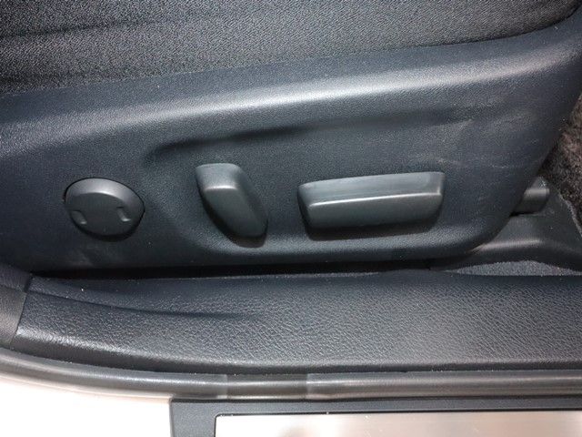 TOYOTA CROWN SEDAN HYBRID 2013 Image 31