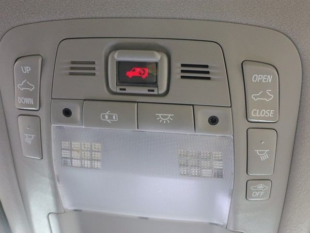 TOYOTA CROWN SEDAN HYBRID 2013 Image 31