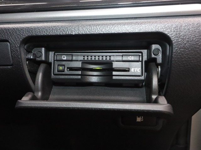 TOYOTA CROWN SEDAN HYBRID 2013 Image 31