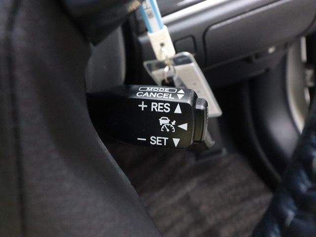 TOYOTA CROWN SEDAN HYBRID 2013 Image 31