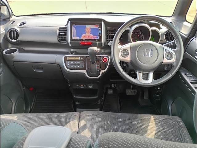 HONDA N BOX 2017 Image 31