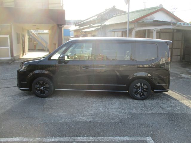 HONDA STEPWAGON SPADA 2023 Image 31
