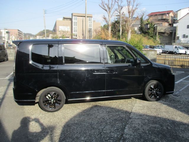 HONDA STEPWAGON SPADA 2023 Image 31