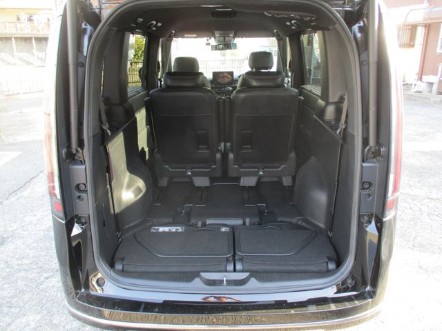 HONDA STEPWAGON SPADA 2023 Image 31