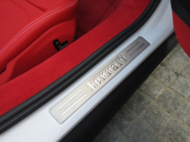 FERRARI 296 GTS 2024 Image 31