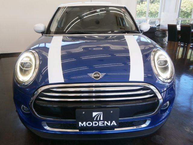 BMW MINI COOPER D 5DOOR 2019 Image 31