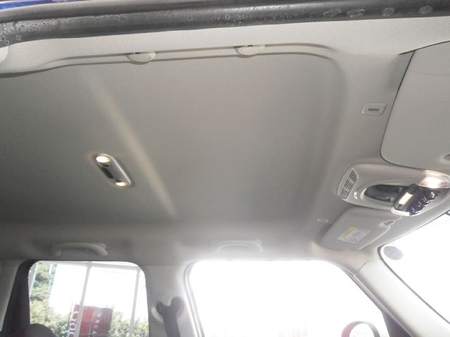 BMW MINI COOPER D 5DOOR 2019 Image 31