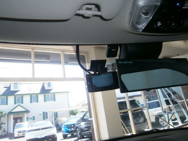 BMW MINI COOPER D 5DOOR 2019 Image 31