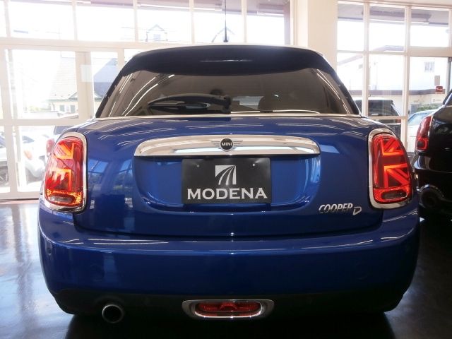 BMW MINI COOPER D 5DOOR 2019 Image 31