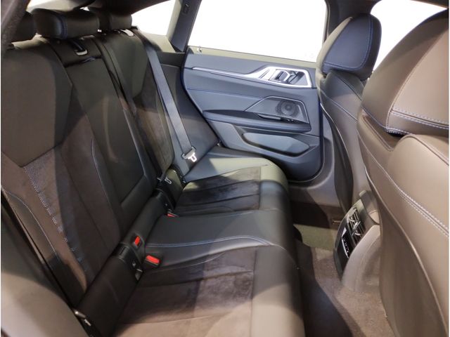 BMW I4 2023 Image 31