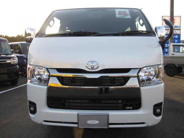 TOYOTA HIACE VAN 2WD 2026 Image 31