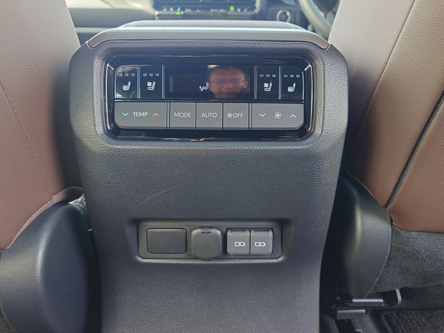 TOYOTA LANDCRUISER 250 2024 Image 31