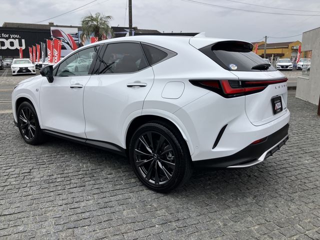 TOYOTA LEXUS NX350H AWD 2023 Image 31