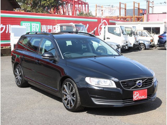 VOLVO V70 2015 Image 31