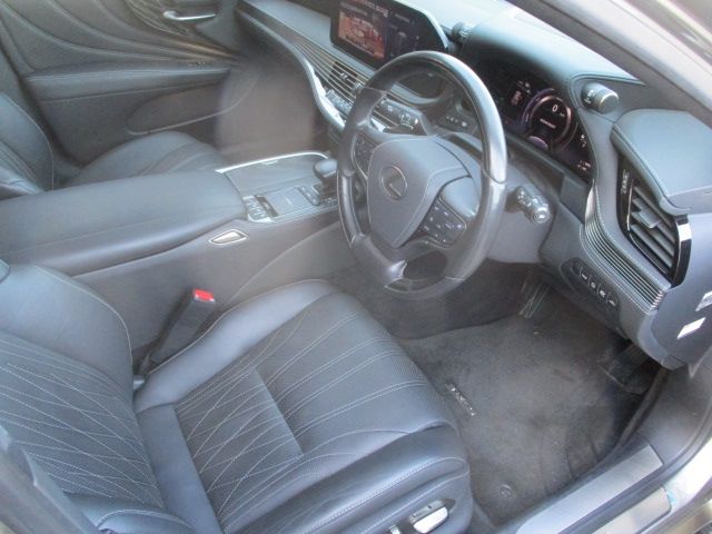 TOYOTA LEXUS LS500H 4WD 2021 Image 31